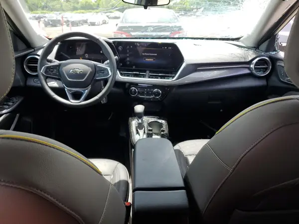 KL77LKEP5SC137859 2025 CHEVROLET TRAX - Image 8