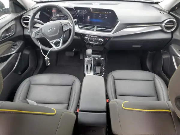 KL77LKEP5SC146884 2025 CHEVROLET TRAX - Image 8