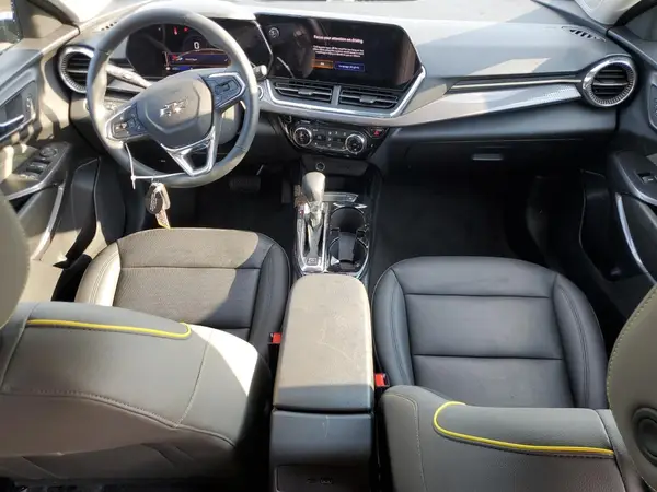 KL77LKEP5SC154032 2025 CHEVROLET TRAX - Image 8