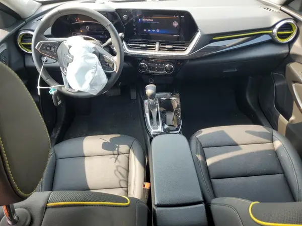 KL77LKEP5SC179755 2025 CHEVROLET TRAX - Image 8