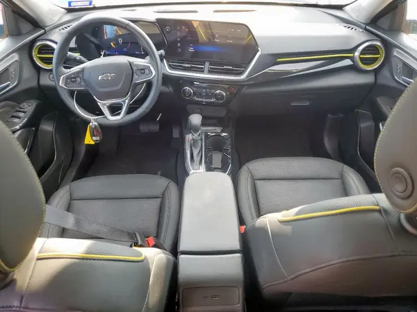 KL77LKEP5SC186852 2025 CHEVROLET TRAX - Image 8