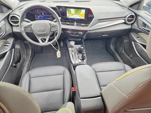 KL77LKEP5SC215783 2025 CHEVROLET TRAX - Image 8
