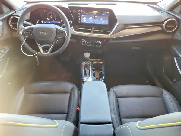 KL77LKEP5SC218490 2025 CHEVROLET TRAX - Image 8