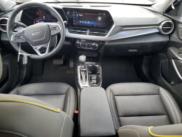 KL77LKEP5SC241722 2025 CHEVROLET TRAX - Image 8