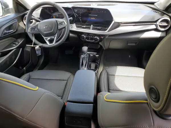 KL77LKEP5TC057060 2026 CHEVROLET TRAX - Image 8