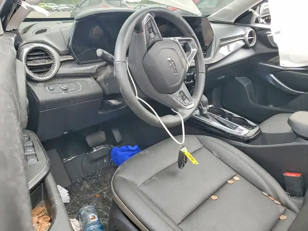 KL77LKEP5TC069984 2026 CHEVROLET TRAX - Image 8