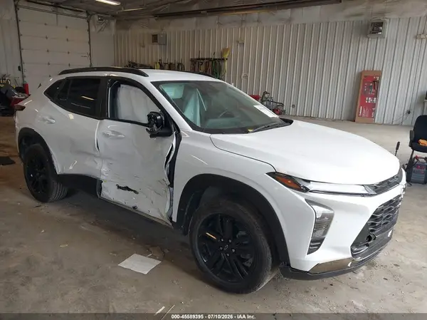 KL77LKEP6SC021389 2025 CHEVROLET TRAX - Image 1