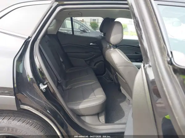 KL77LKEP6SC024762 2025 CHEVROLET TRAX - Image 8