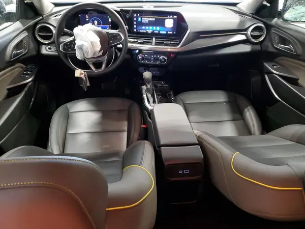 KL77LKEP6SC037124 2025 CHEVROLET TRAX - Image 8