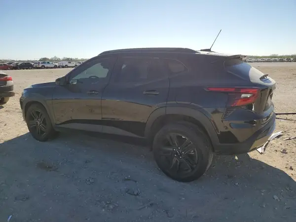 KL77LKEP6SC051377 2025 CHEVROLET TRAX - Image 2