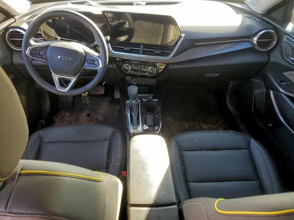KL77LKEP6SC075503 2025 CHEVROLET TRAX - Image 8