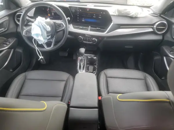 KL77LKEP6SC081821 2025 CHEVROLET TRAX - Image 8
