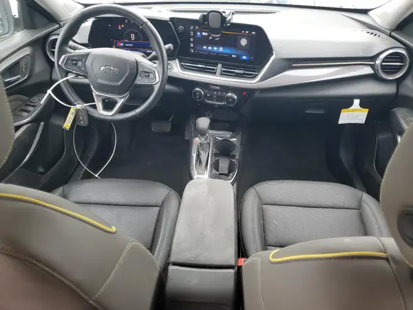 KL77LKEP6SC084525 2025 CHEVROLET TRAX - Image 8
