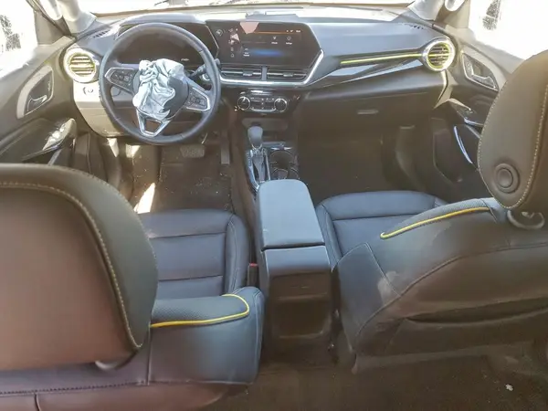 KL77LKEP6SC118107 2025 CHEVROLET TRAX - Image 8
