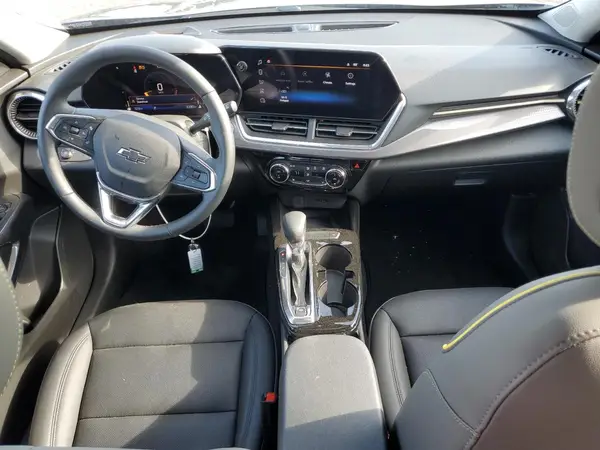 KL77LKEP6SC124179 2025 CHEVROLET TRAX - Image 8