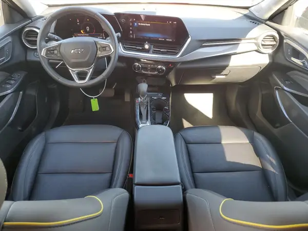 KL77LKEP6SC165492 2025 CHEVROLET TRAX - Image 8
