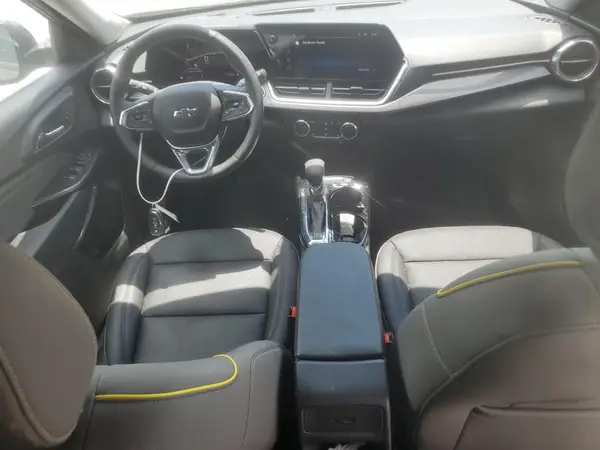 KL77LKEP6SC174306 2025 CHEVROLET TRAX - Image 8