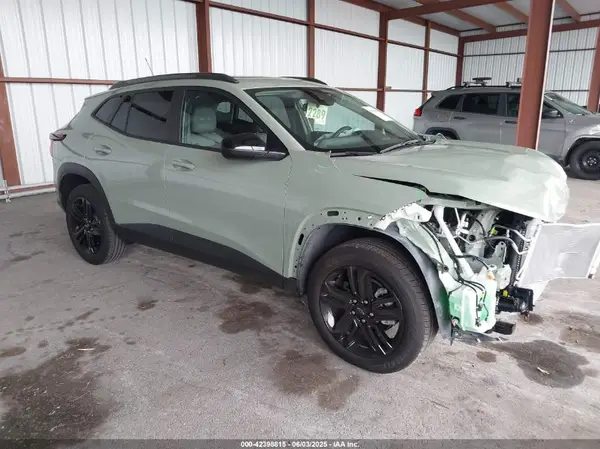 KL77LKEP6SC218174 2025 CHEVROLET TRAX - Image 1