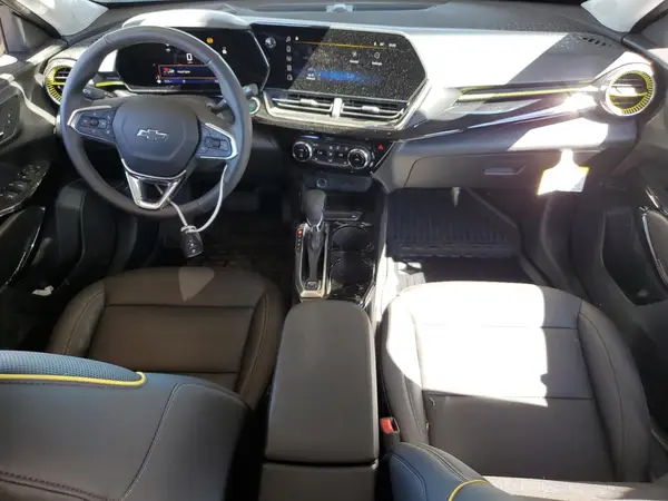 KL77LKEP6SC222337 2025 CHEVROLET TRAX - Image 8