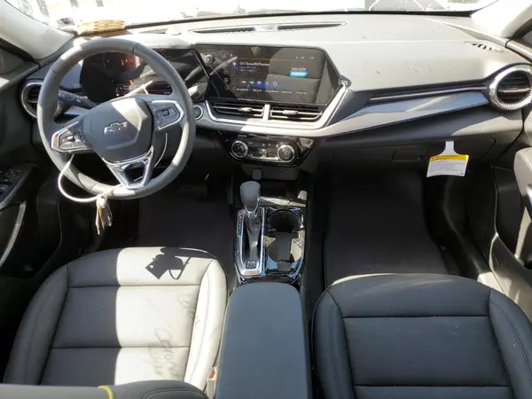 KL77LKEP6SC246878 2025 CHEVROLET TRAX - Image 8