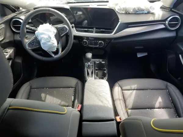KL77LKEP6SC259226 2025 CHEVROLET TRAX - Image 8
