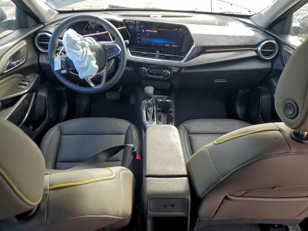 KL77LKEP6SC300003 2025 CHEVROLET TRAX - Image 8
