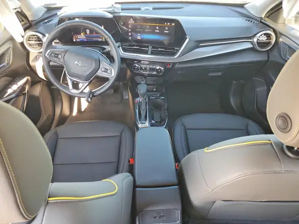 KL77LKEP6SC329517 2025 CHEVROLET TRAX - Image 8