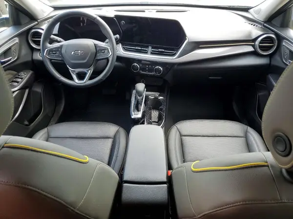 KL77LKEP6SC341845 2025 CHEVROLET TRAX - Image 8