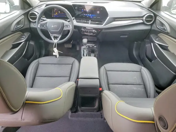 KL77LKEP6TC043104 2026 CHEVROLET TRAX - Image 8