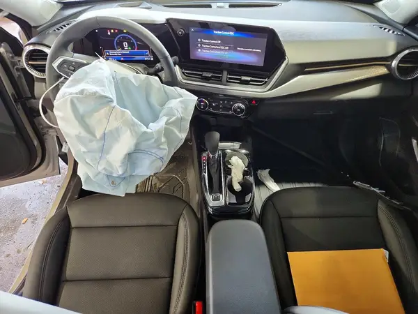 KL77LKEP6TC113376 2026 CHEVROLET TRAX - Image 8