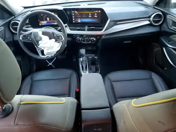 KL77LKEP7SC022597 2025 CHEVROLET TRAX - Image 8