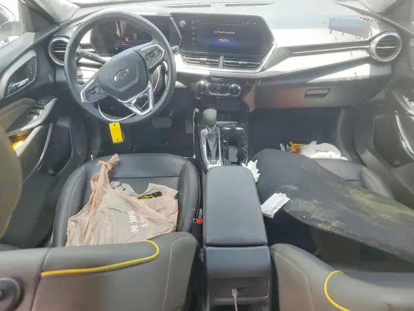 KL77LKEP7SC035804 2025 CHEVROLET TRAX - Image 8
