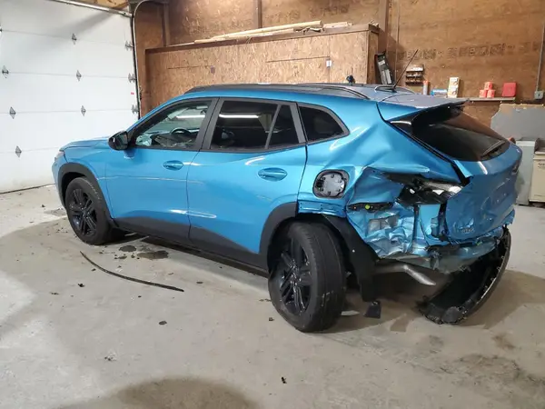 KL77LKEP7SC039044 2025 CHEVROLET TRAX - Image 2
