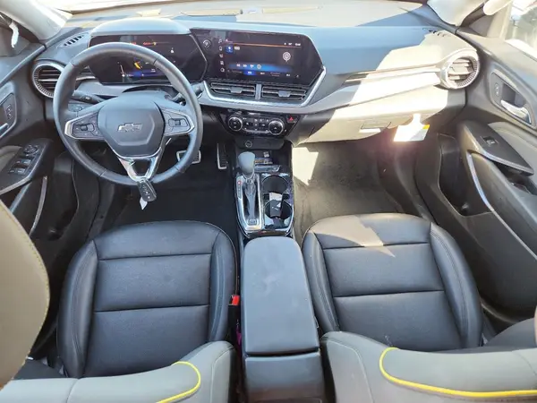 KL77LKEP7SC067376 2025 CHEVROLET TRAX - Image 8