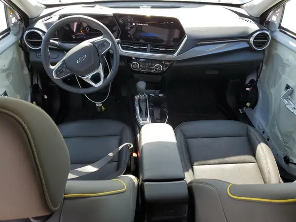 KL77LKEP7SC067426 2025 CHEVROLET TRAX - Image 8