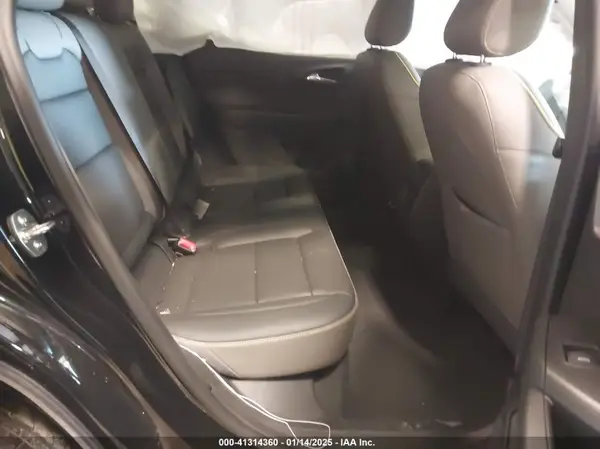 KL77LKEP7SC080175 2025 CHEVROLET TRAX - Image 8