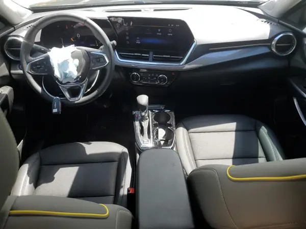 KL77LKEP7SC093993 2025 CHEVROLET TRAX - Image 8