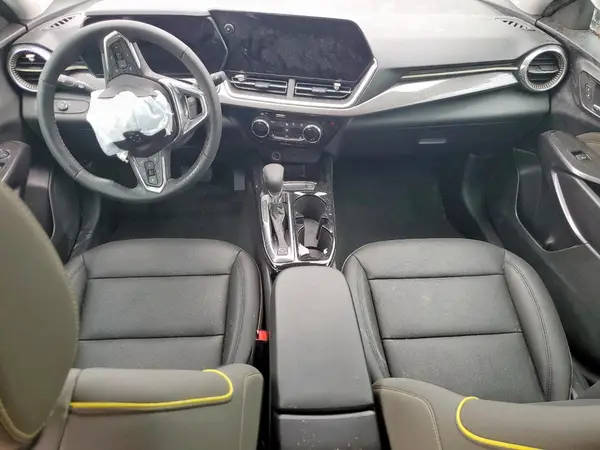 KL77LKEP7SC096389 2025 CHEVROLET TRAX - Image 8