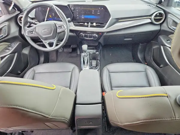 KL77LKEP7SC124241 2025 CHEVROLET TRAX - Image 8