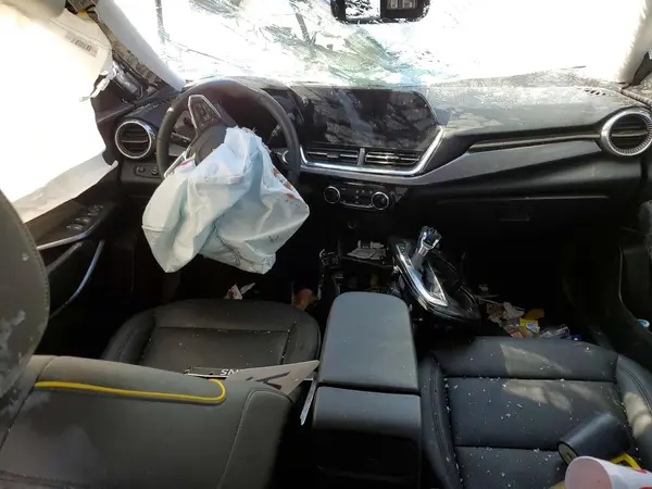 KL77LKEP7TC017403 2026 CHEVROLET TRAX - Image 8