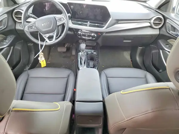 KL77LKEP8SC005811 2025 CHEVROLET TRAX - Image 8