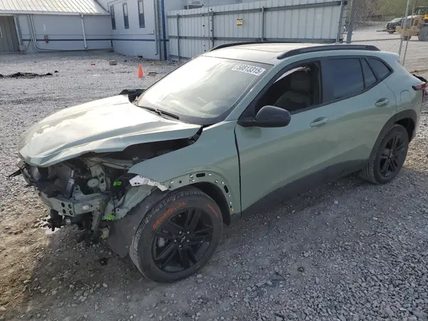 KL77LKEP8SC007705 2025 CHEVROLET TRAX - Image 1