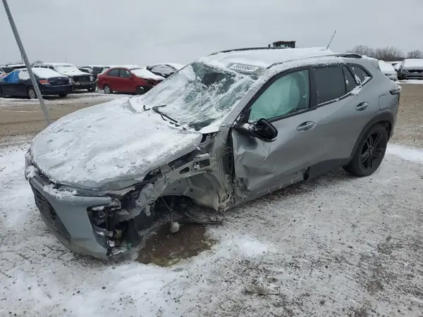 KL77LKEP8SC019949 2025 CHEVROLET TRAX - Image 1