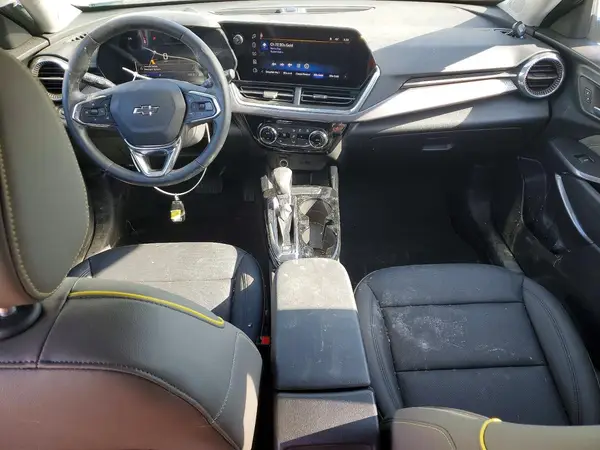 KL77LKEP8SC020986 2025 CHEVROLET TRAX - Image 8