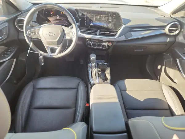 KL77LKEP8SC026948 2025 CHEVROLET TRAX - Image 8