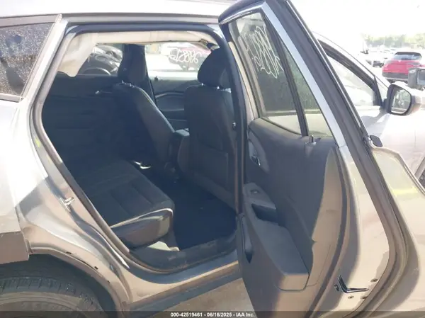 KL77LKEP8SC034810 2025 CHEVROLET TRAX - Image 8