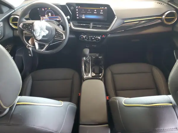 KL77LKEP8SC046746 2025 CHEVROLET TRAX - Image 8
