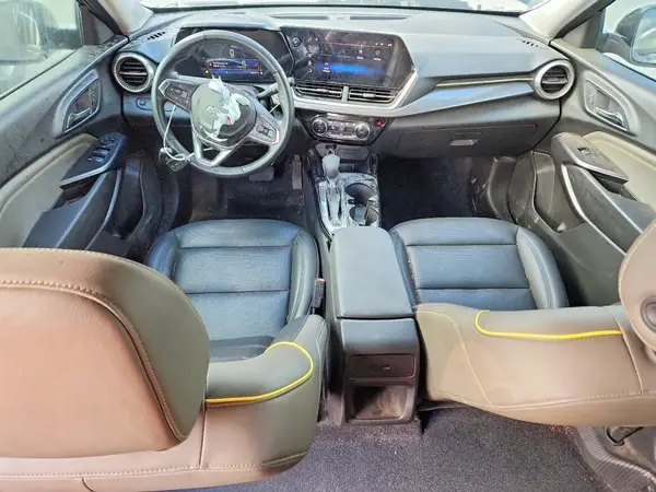 KL77LKEP8SC055432 2025 CHEVROLET TRAX - Image 8