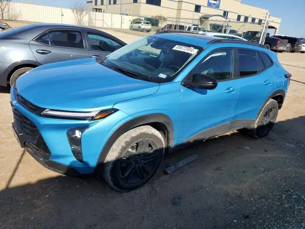 KL77LKEP8SC059383 2025 CHEVROLET TRAX - Image 1