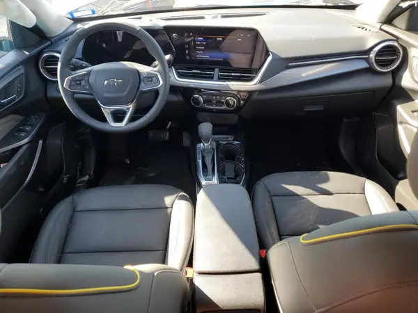 KL77LKEP8SC059383 2025 CHEVROLET TRAX - Image 8